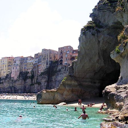 Appartamento Casa Vacanza Saverio Tropea Exteriör bild