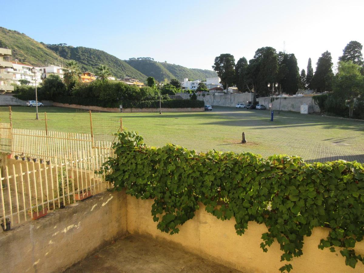 Appartamento Casa Vacanza Saverio Tropea Exteriör bild
